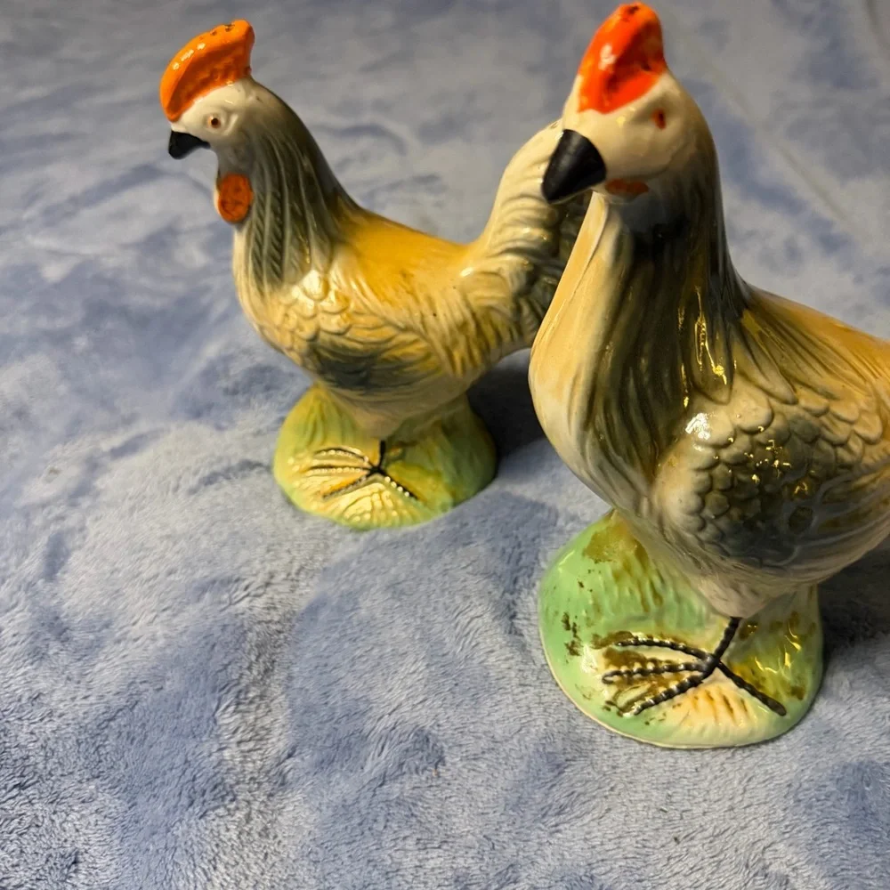 Vintage Ceramic Chicken Figurines -‎ Yellow and Orange